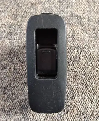Nissan Qashqai+2 Electric window control switch 25411BR00A 3572