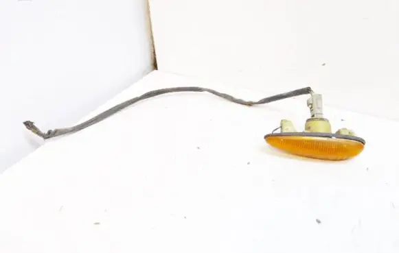 Mazda Xedos 6 Front fender indicator light