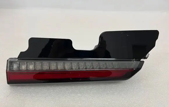 Volvo C40 Tailgate rear/tail lights 32404487 P01556201