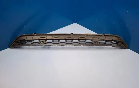 Volkswagen Tiguan Front bumper lower grill 5NA853677A
