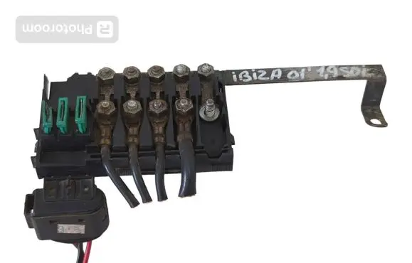 Seat Ibiza II (6k) Battery relay fuse 
