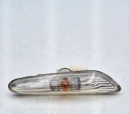 BMW 3 E90 E91 Front fender indicator light 6939816 6932998 63136932998