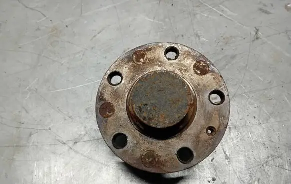 Volkswagen Touran I Rear wheel ball bearing 