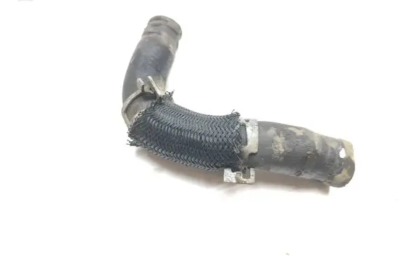 Toyota Land Cruiser (J200) Engine coolant pipe/hose