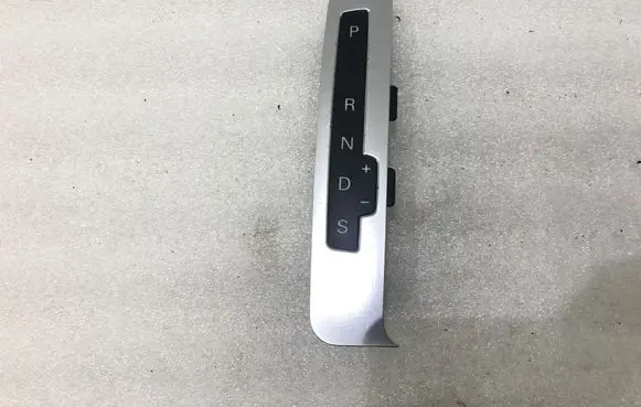 Audi Q7 4L Gear shift selector indicator 4L1713463A