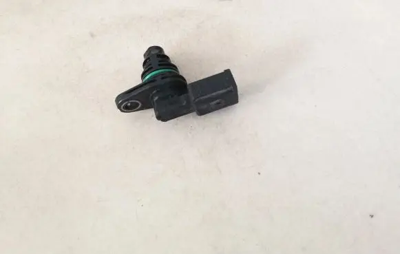 Skoda Fabia Mk2 (5J) Camshaft position sensor 030907601e