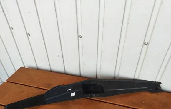 Citroen DS5 Fender mounting bracket 9687999080