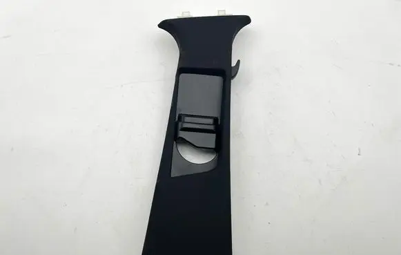 Mercedes-Benz E W212 (B) pillar trim (top) A2126900425