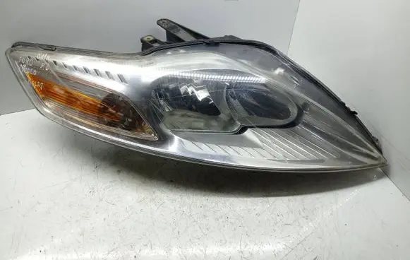 Ford Mondeo MK IV Headlight/headlamp