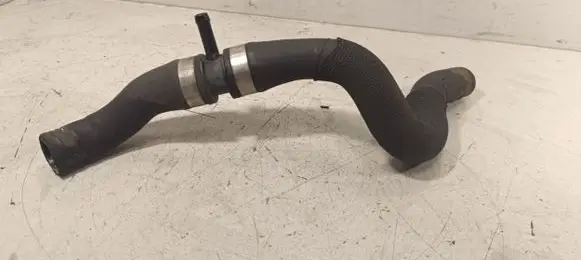 Mercedes-Benz C W205 Engine coolant pipe/hose A2058302102