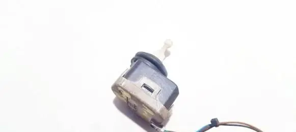 Audi A4 S4 B6 8E 8H Headlight level adjustment motor e1032542