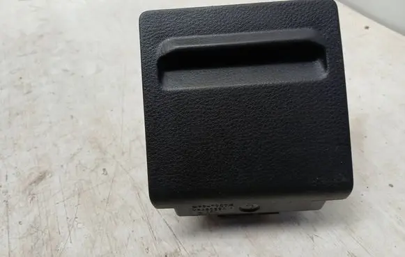 Mitsubishi Outlander Fuse box cover MR480864