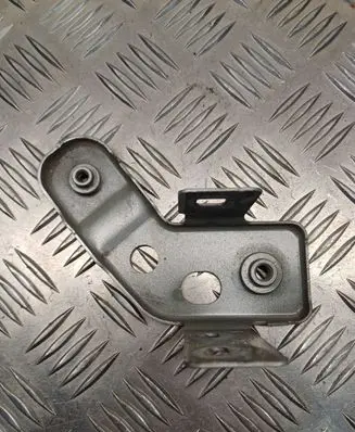 Renault Megane III Fender mounting bracket 6418103B