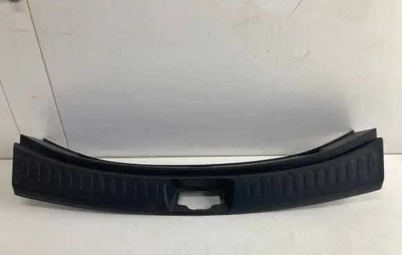 KIA Sportage Tailgate/boot lid lock trim 857703U000