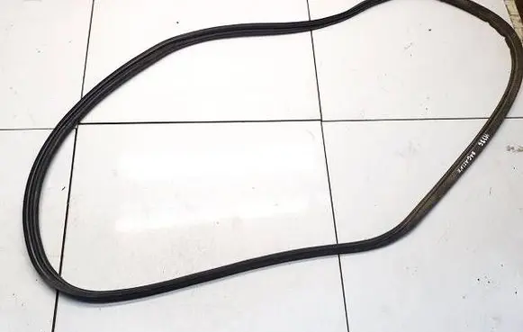 Seat Leon (1P) Trunk rubber seal (body)