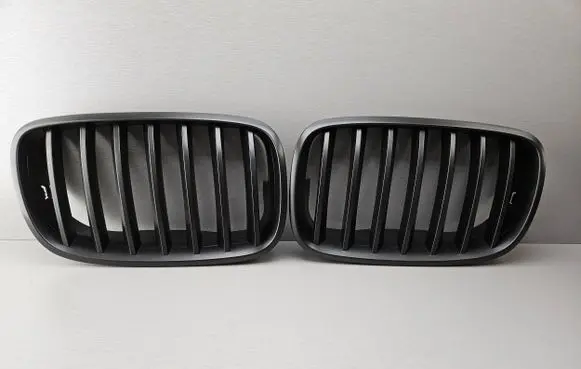BMW X5 E70 Front bumper upper radiator grill 2150246 51712150246 2150247