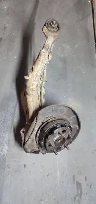 Toyota RAV 4 (XA20) Rear wheel hub