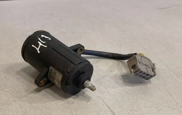 BMW 5 E39 Accelerator pedal position sensor 0205001040 871301126 2245690