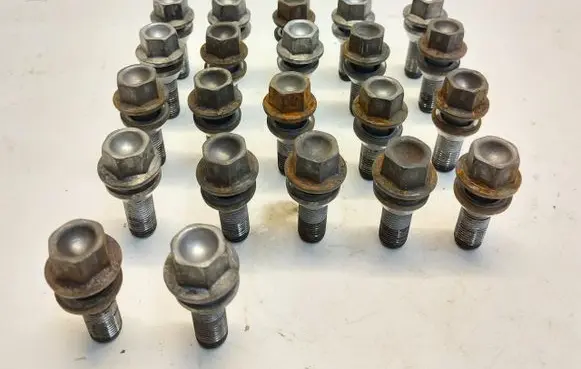 Volvo XC40 Spare wheel bolt VOLXC40SRU702850