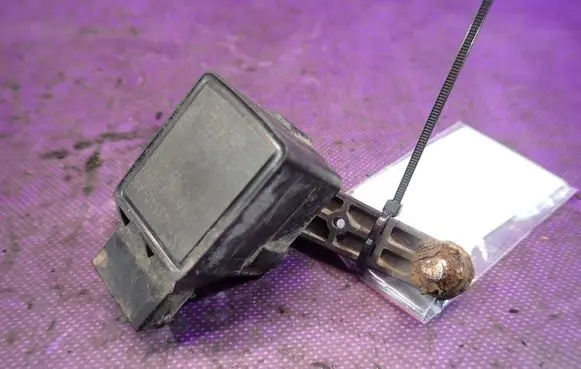 Ford Mondeo Mk III Headlight/headlamp level sensor 