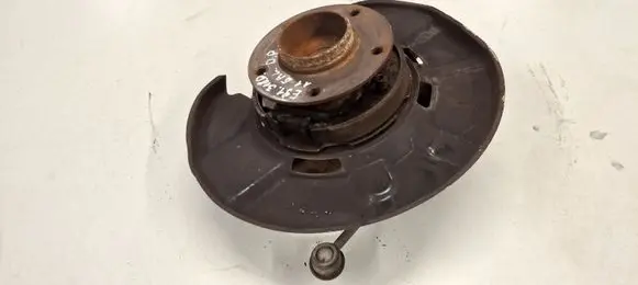 BMW 3 E90 E91 Rear wheel hub 6783666