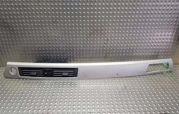 BMW 3 E90 E91 Dash center air vent grill S26371470 9130458 9201023