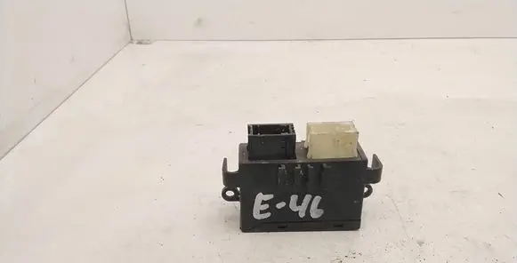BMW 3 E46 Wing mirror control module 6913364 110187 05021805