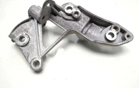 Generator/alternator bracket