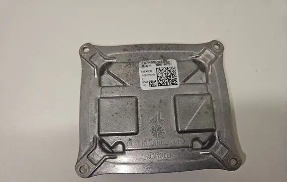 Chrysler Pacifica Headlight ballast module Xenon 147000015300