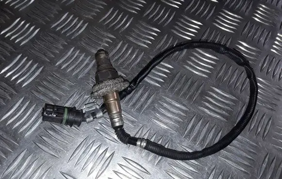 BMW 5 E60 E61 Lambda probe sensor 752626202 0258006755