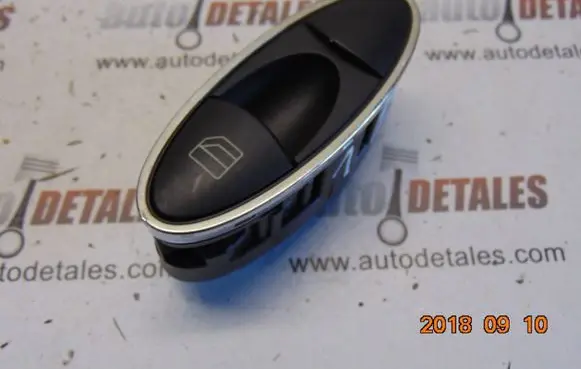 Mercedes-Benz E W211 Electric window control switch A2118218651