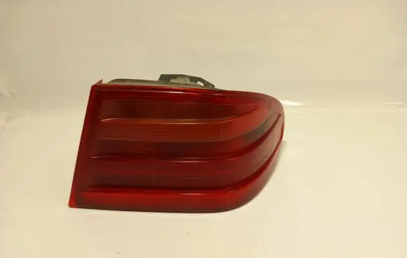 Mercedes-Benz E W210 Rear/tail lights 197042R