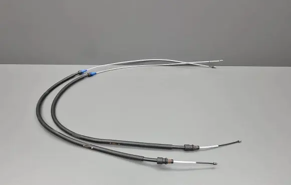 Handbrake/parking brake wiring cable