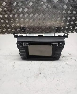 Toyota RAV 4 (XA40) Radio/CD/DVD/GPS head unit 8614042460