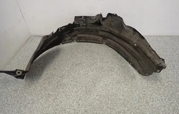 Nissan X-Trail T30 Front arch 