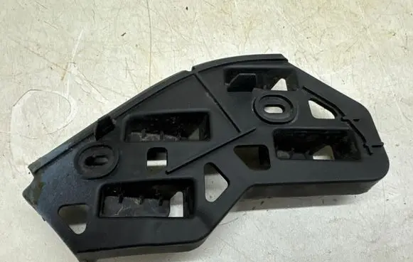 Volkswagen Polo IV 9N3 Front bumper mounting bracket 6Q0807183A