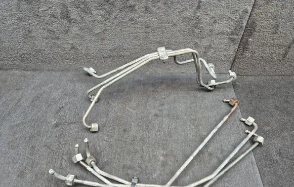 Audi A6 S6 C5 4B Fuel injector supply line/pipe 059130241AJ 059130241BE