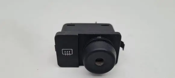 Ford Focus Windscreen/window heater switch 18C621 86NB