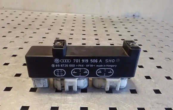 Coolant fan relay