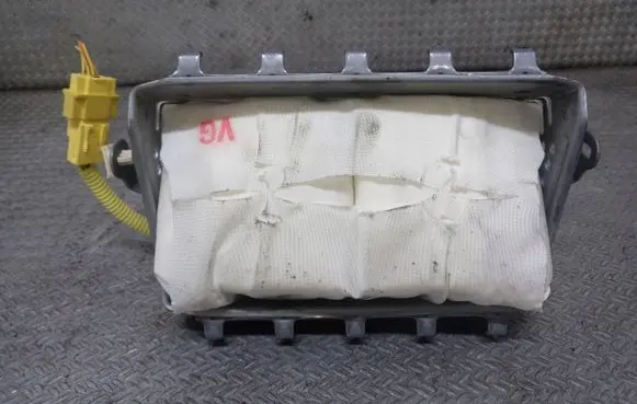 Mitsubishi Lancer VIII Passenger airbag 7030A071