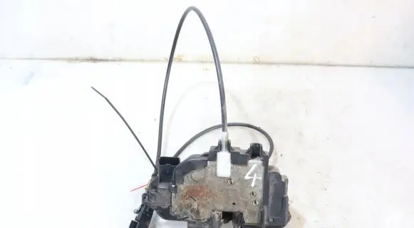 Renault Clio III Rear door lock