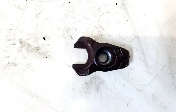 Peugeot 4007 Fuel Injector clamp holder