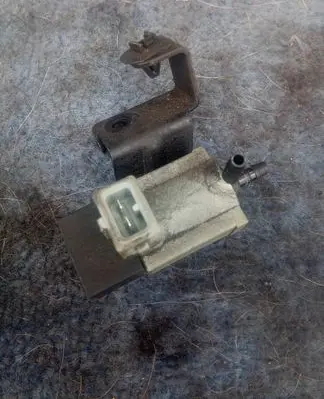 Hyundai Santa Fe Vacuum valve 