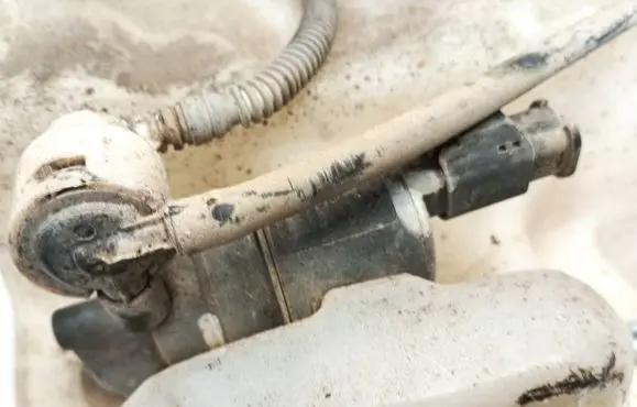 Windscreen/windshield washer pump