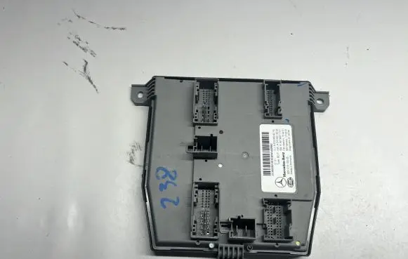 Mercedes-Benz E W238 Central body control module A2139009219