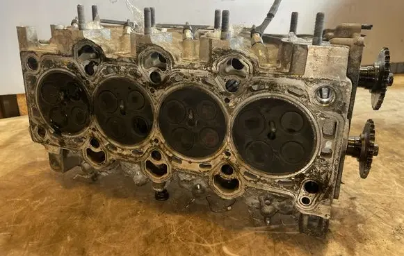 KIA Ceed Engine head 221112A200