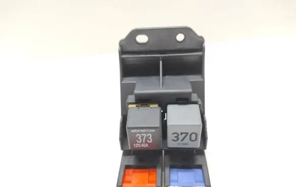 Audi A6 S6 C6 4F Relay mounting block 4F1937503
