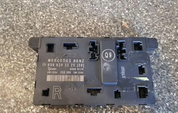 Mercedes-Benz Vito Viano W639 Comfort/convenience module 6398200326