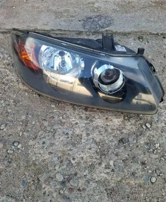 Nissan Almera N16 Headlight/headlamp H235GRLE 26010BN67A 10016391