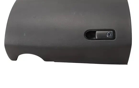Glove box